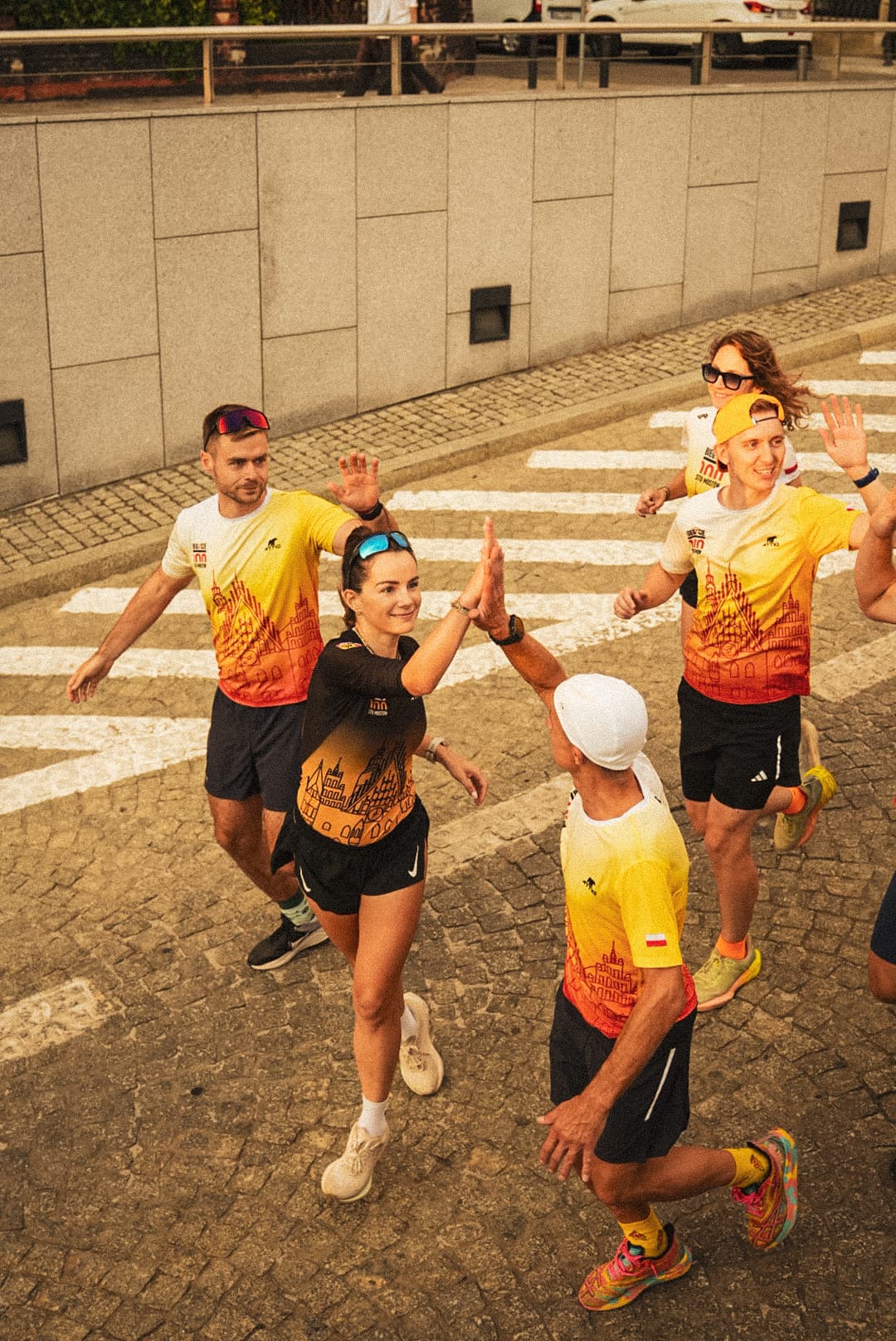 Biegacze Stu Mostów group photo